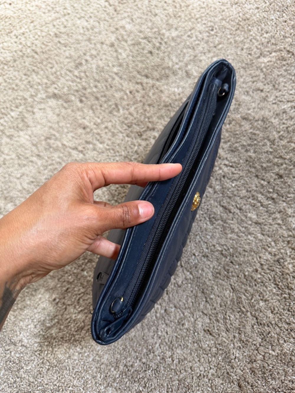Vintage Amanda Smith Leather Clutch - Picture 11 of 17